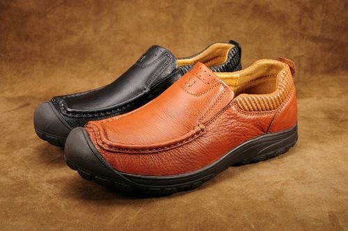 广州连成鞋厂是集开发,生产,销售为一体的 中高档真皮男女休闲鞋